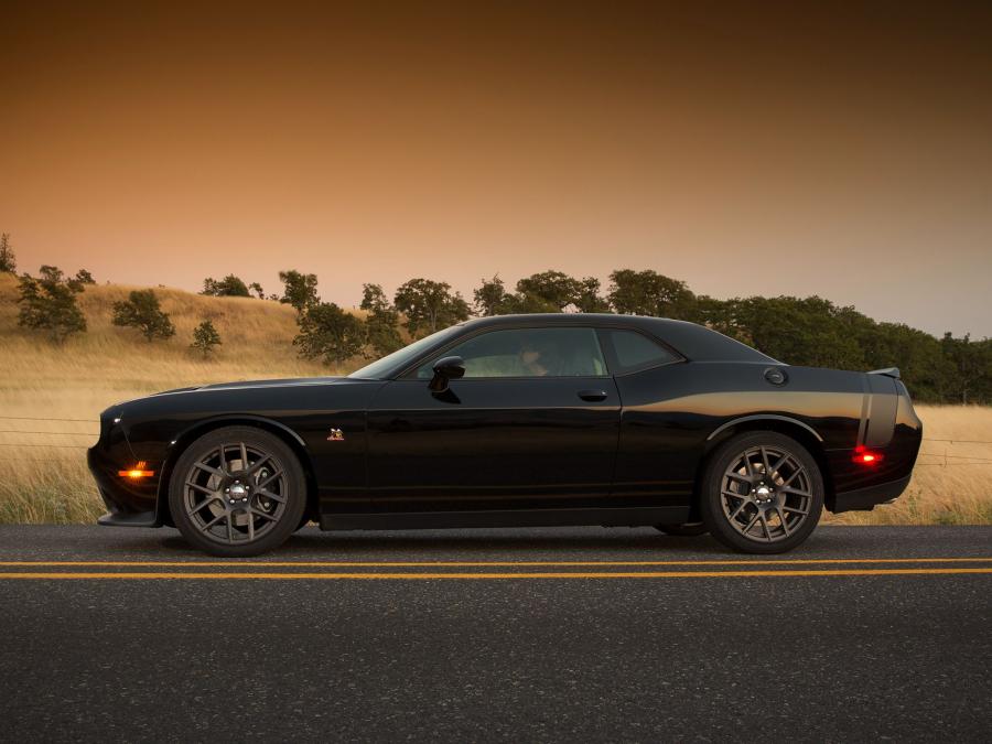  Dodge Challenger R/T Scat Pack 2015 года  (фото 9 из 55)